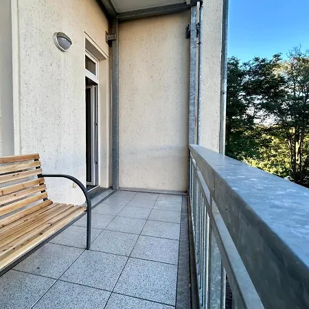 2 Schlafzimmer-balkon-kueche-parkplatz-designerbad Apartment Leipzig